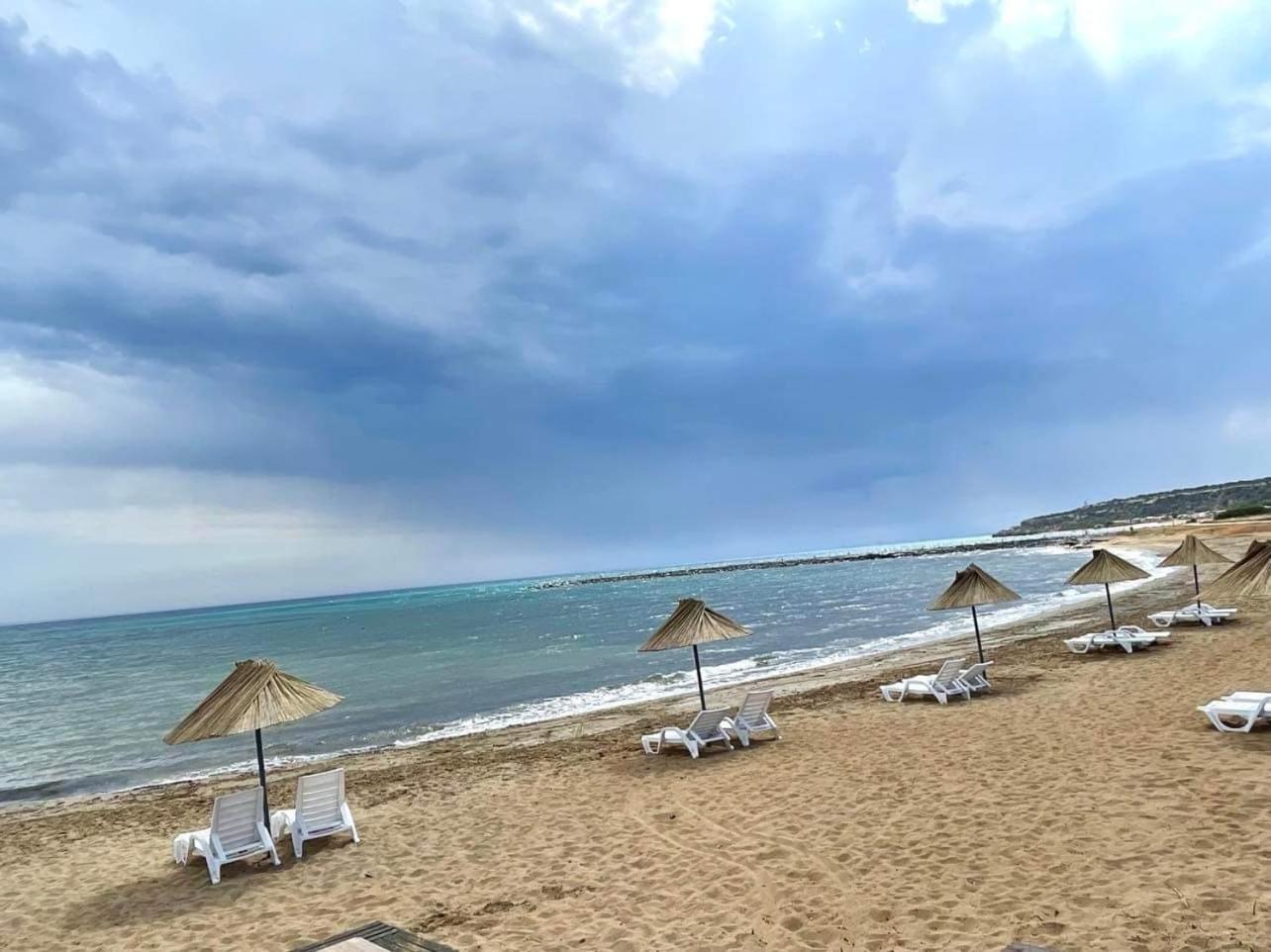 Relaxing Penthouse Suites By The Sea Vokolidha Экстерьер фото